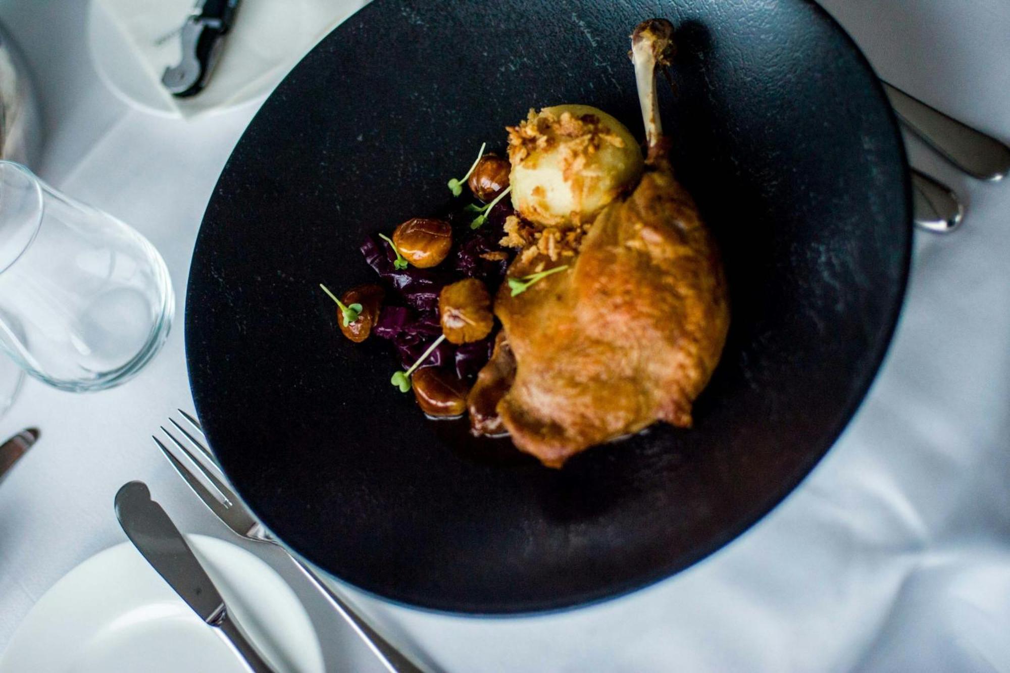 The Westin Hamburg Elbphilharmonie Hotel Екстериор снимка A duck confit prepared with a red wine sauce