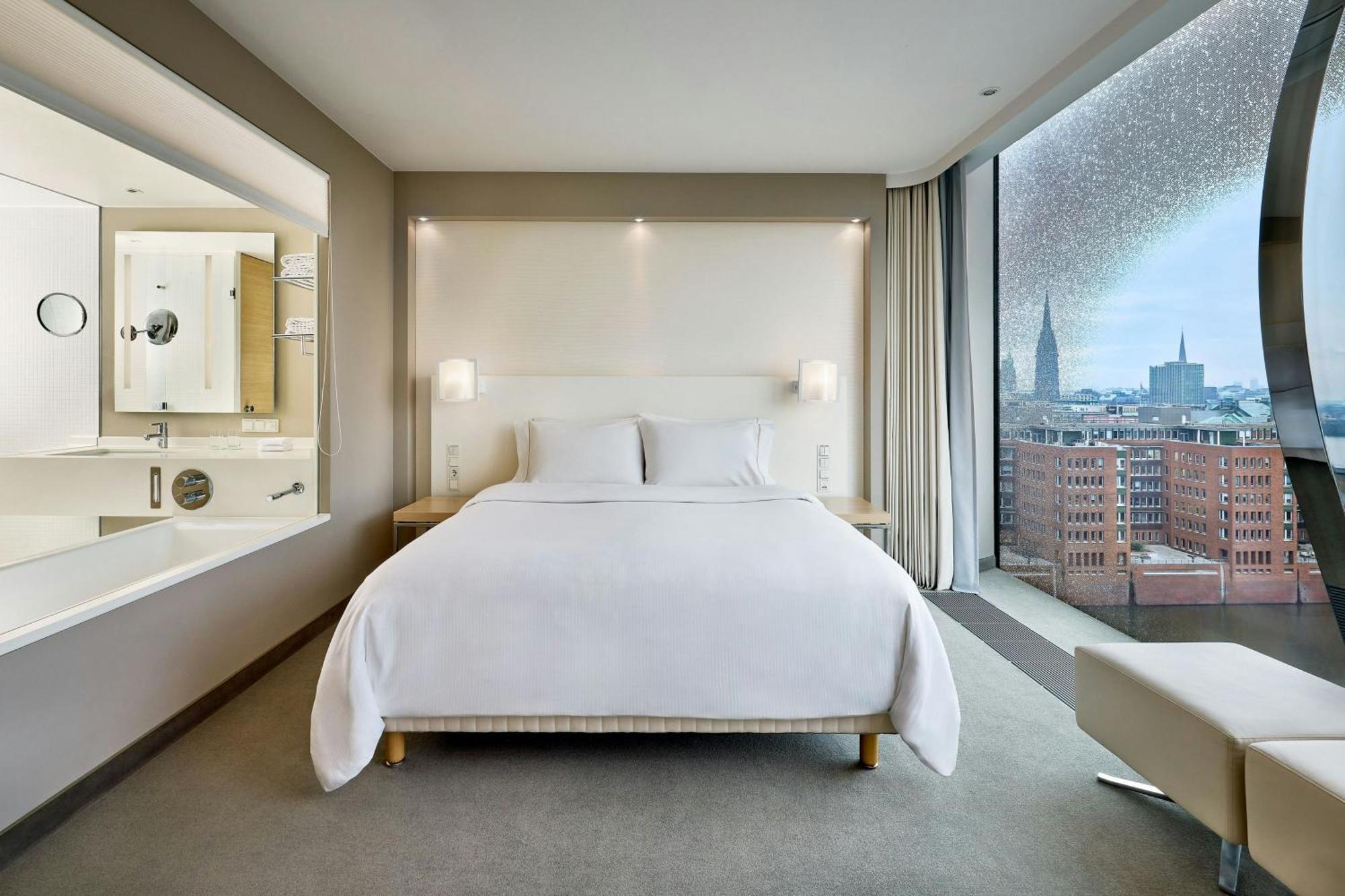 The Westin Hamburg Elbphilharmonie Hotel Екстериор снимка A bedroom at the hotel